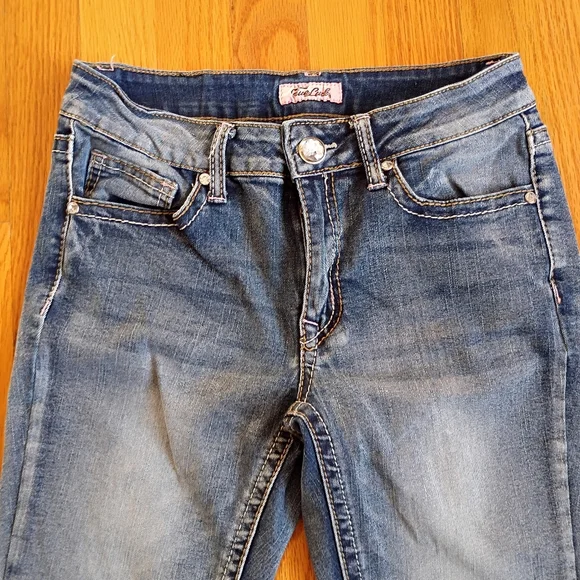 True Leech Mid-rise Bootcut Jeans Size 7/8 - Picture 2 of 11